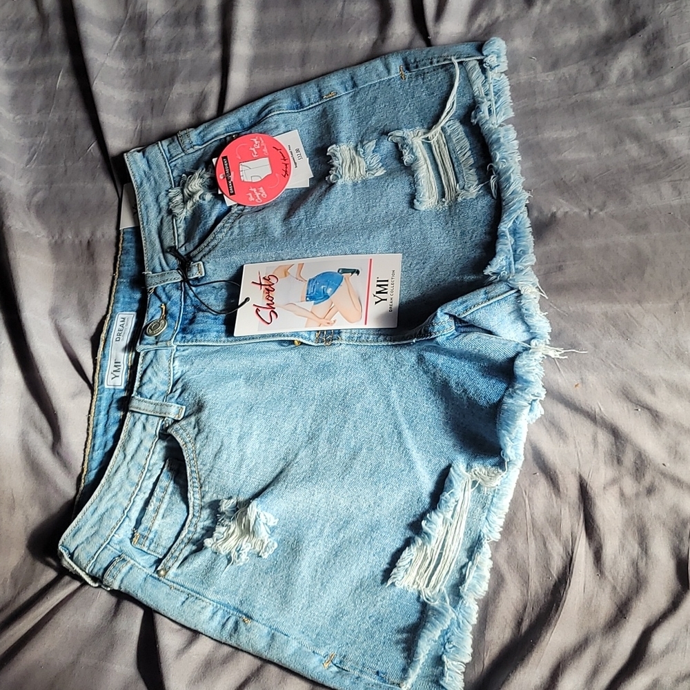YMI Demi Shorts, Size 9/29